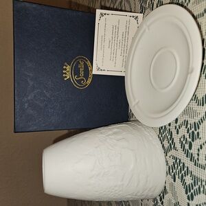 Sorelle Fine Porcelain Votive Tea Light Candle Holder with a Christmas Scene